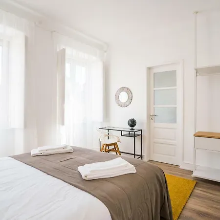 Shortstayflat - New And Spacious Ii Апартаменти Лісабон